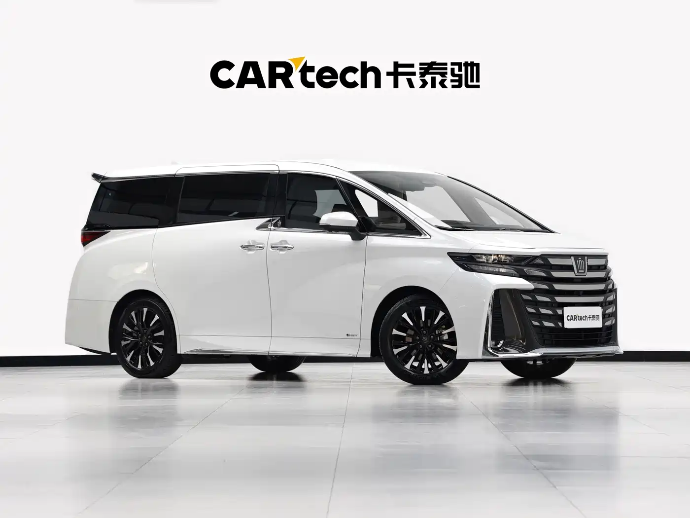 Toyota Vellfire 2024 Crown Hybrid 2.5L Executive Premium Edition фото 4