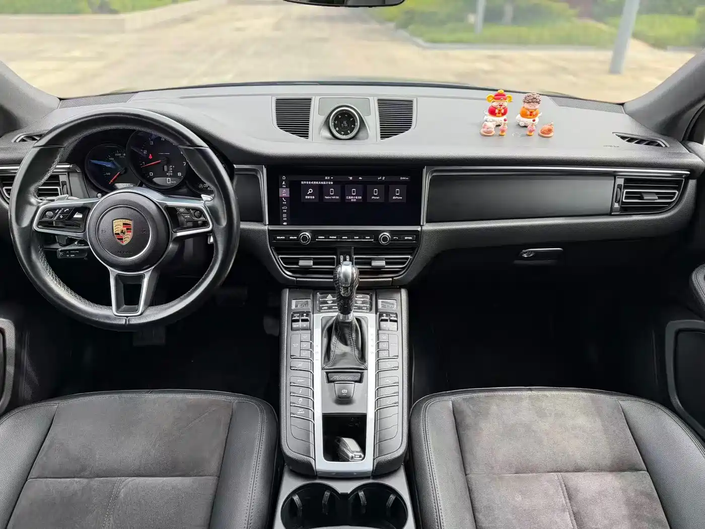 Porsche Macan 2018 Macan 2.0T фото 3