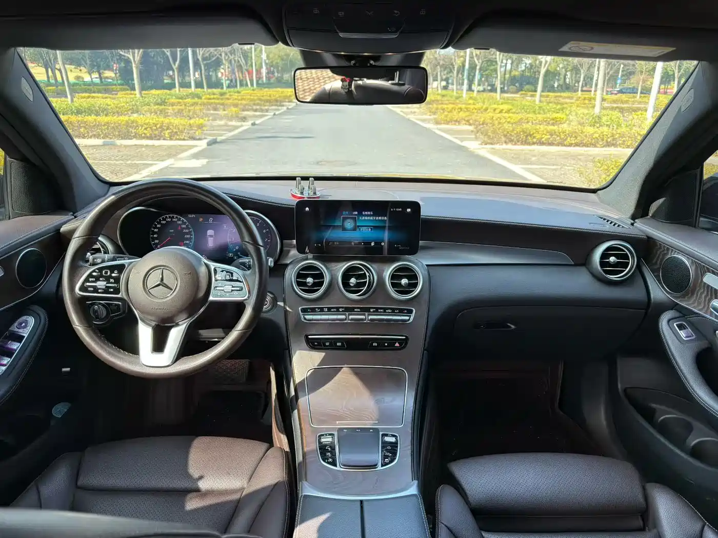 Mercedes-Benz GLC 2020 GLC 300 L 4MATIC Dynamic фото 5