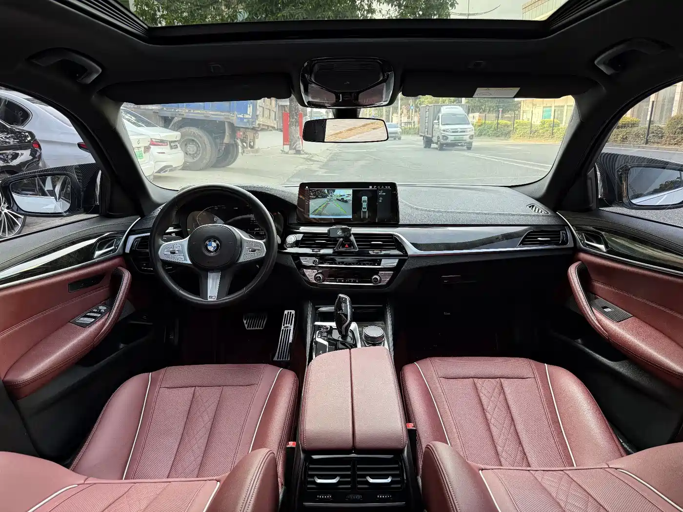 BMW 5 Series 2022 525Li M Sport Package фото 10