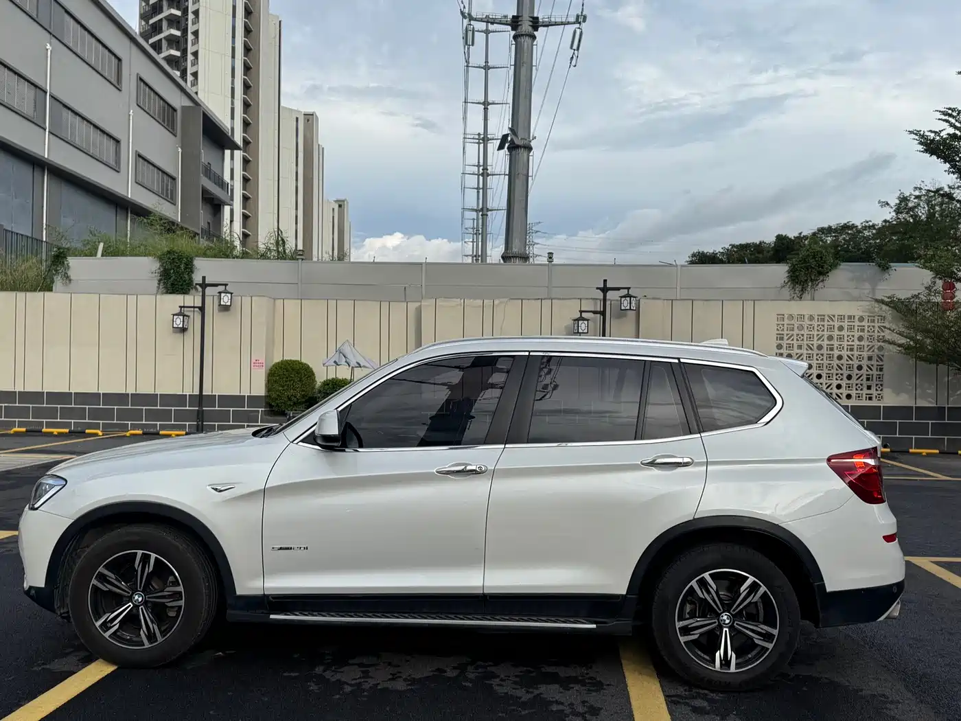 BMW X3 (Import) 2017 2016 sDrive20i