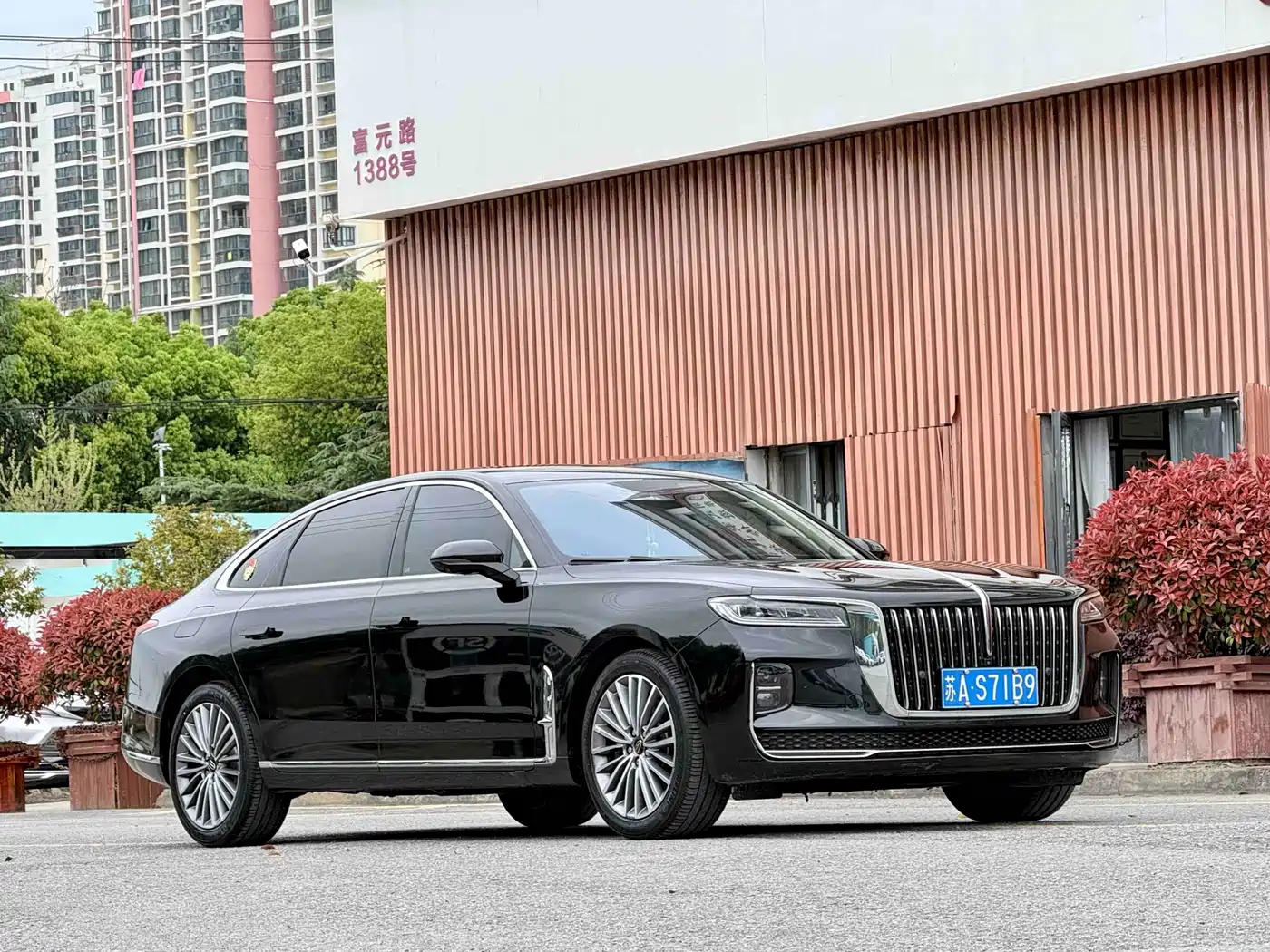 Hongqi H9 2022 2.0T Smart Connect Flag Enjoy Edition фото 6