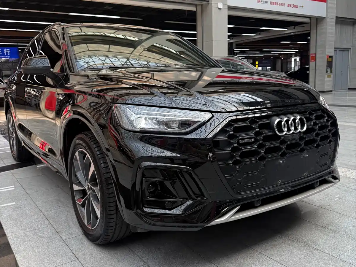 AUDI Q5L 2023