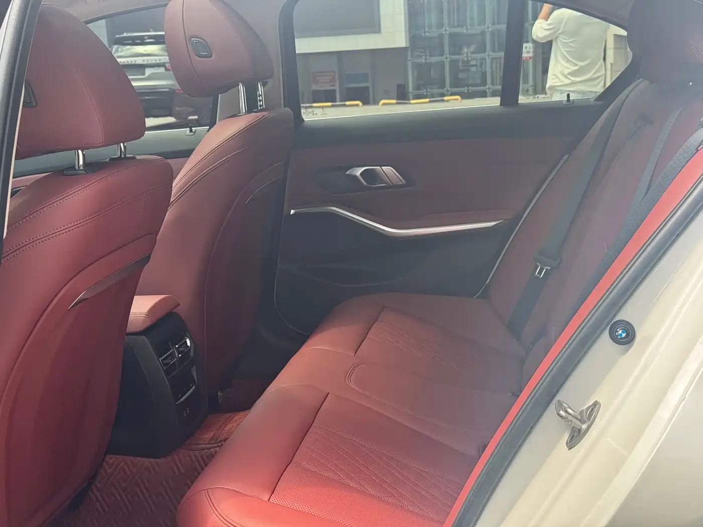 BMW 3 Series 2023 325i M Sport Package фото 6