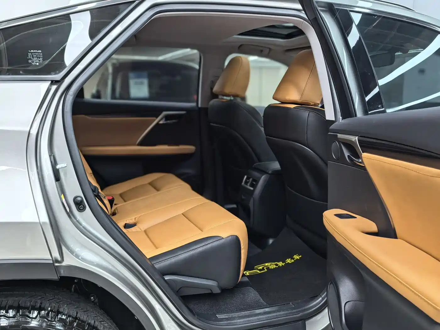 Lexus RX 2016 300 2WD Elite Edition China VI фото 13