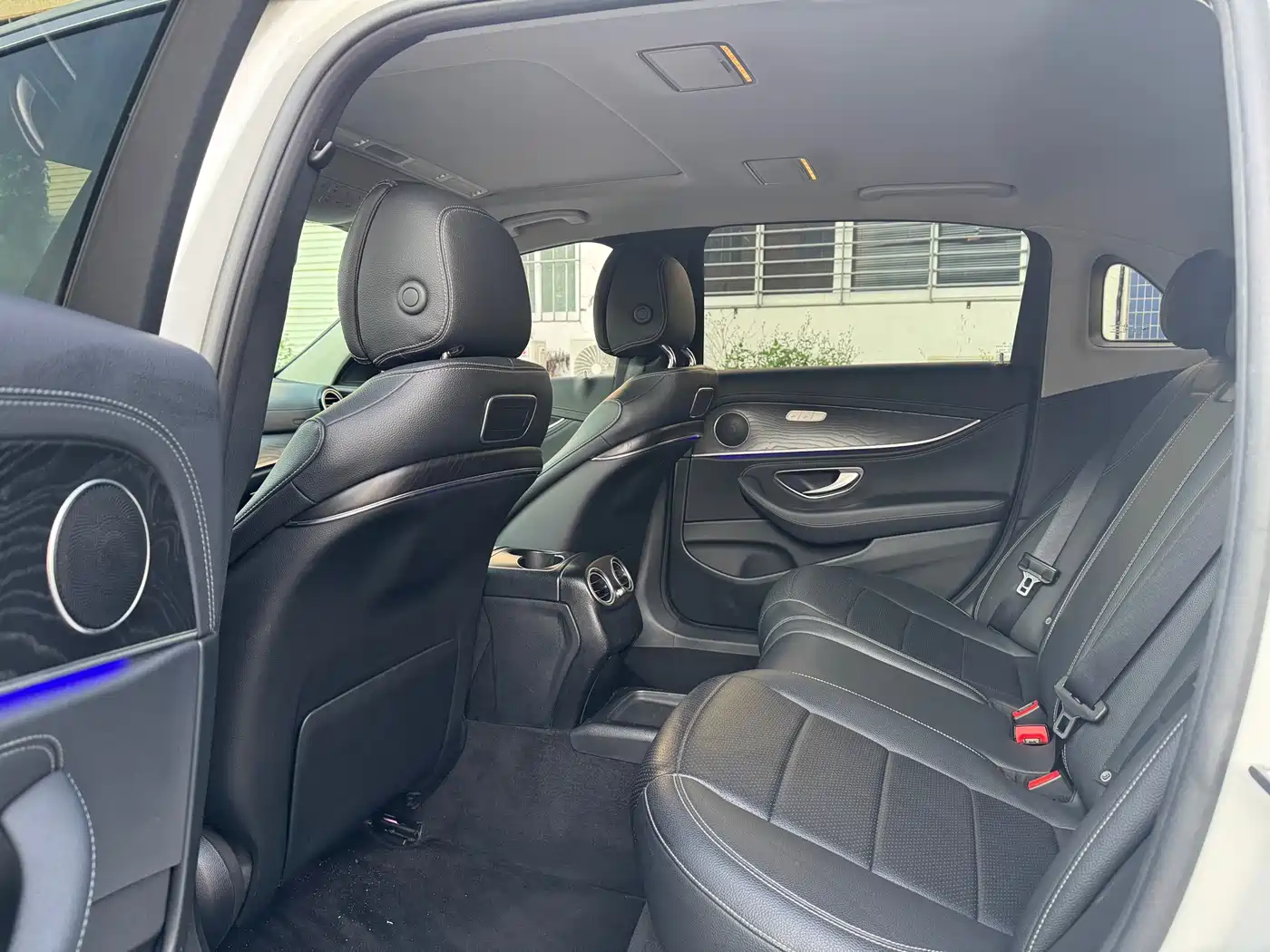 Mercedes-Benz E-Class 2016 E 200 L Sport Type фото 9