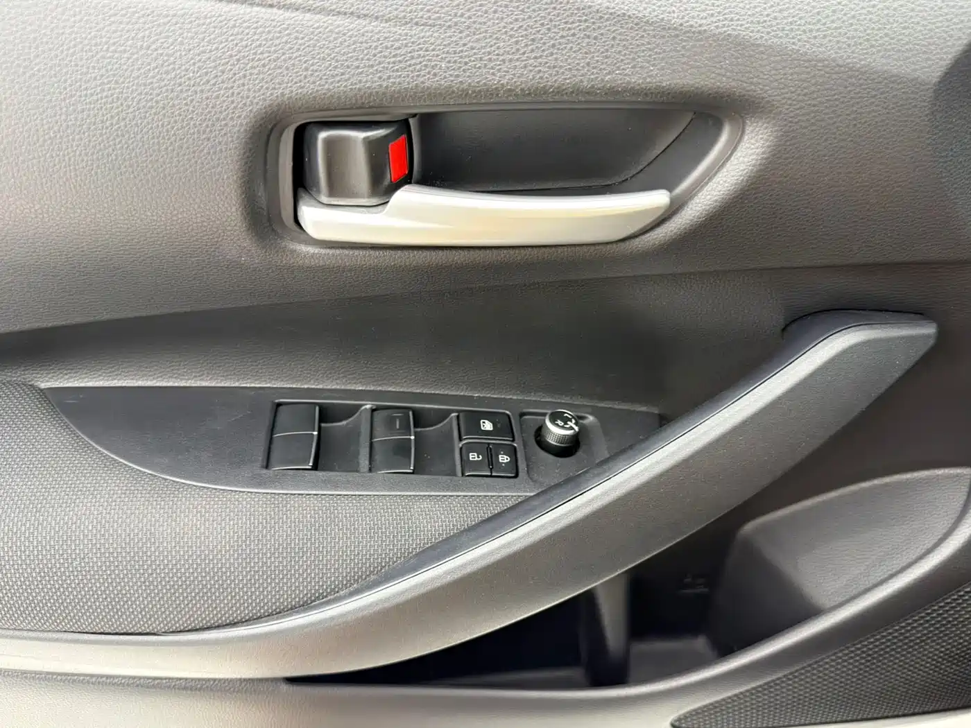 Toyota Levin 2022 185T CVT Luxury Edition фото 7