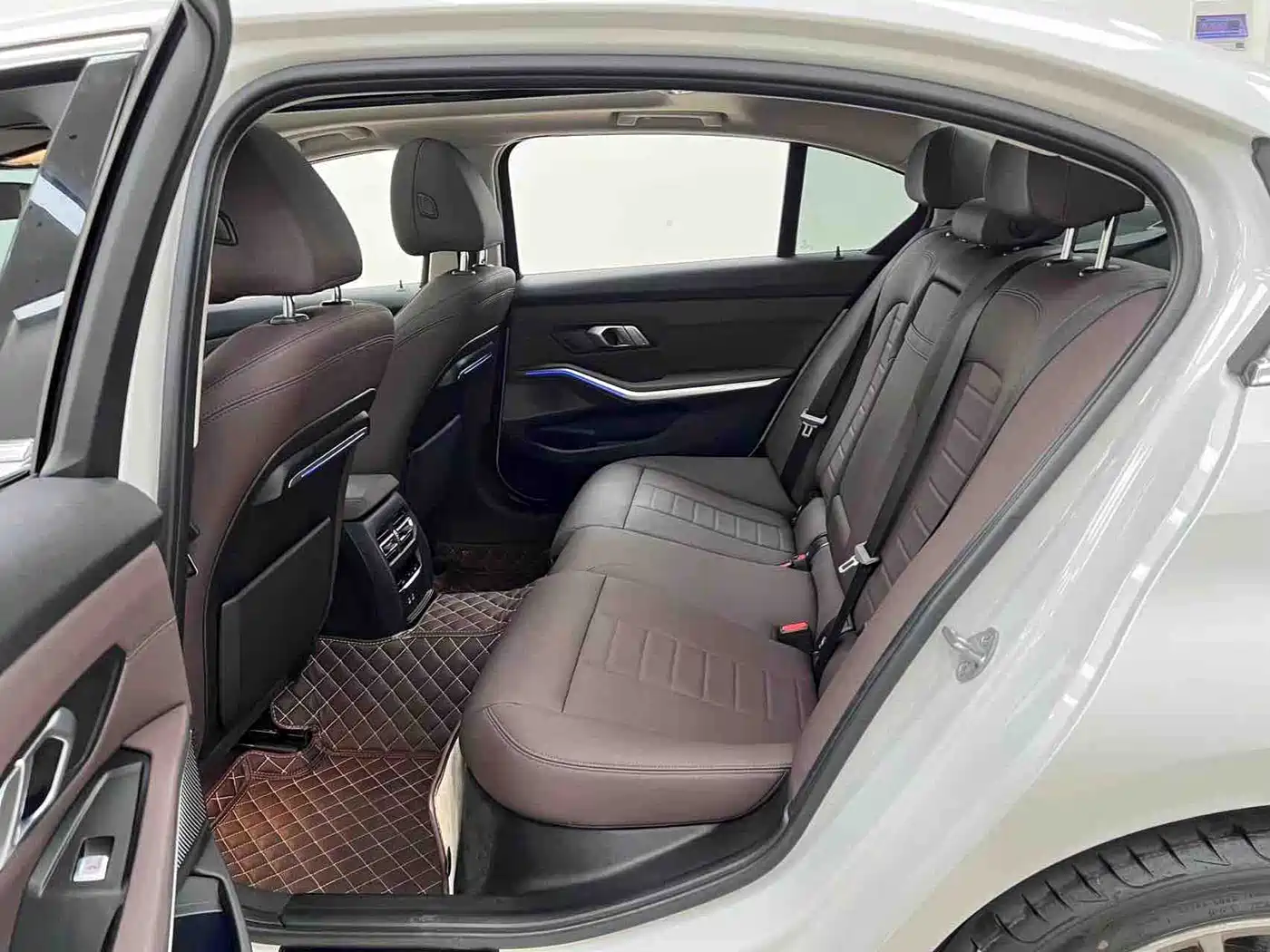 BMW 3 Series 2020 325Li Launch Edition фото 25