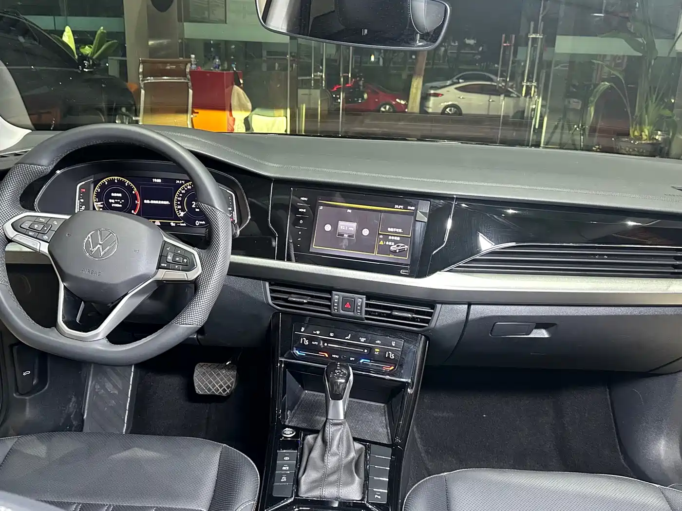 Volkswagen Passat 2026 2026 Outstanding Edition 380TSI Starlight Dragon Soaring Version