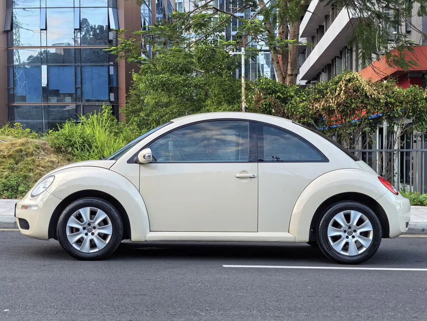 Photo 11 - Volkswagen Beetle