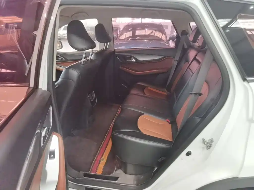Baojun 560 2017 2016 1.8L iAMT Elite