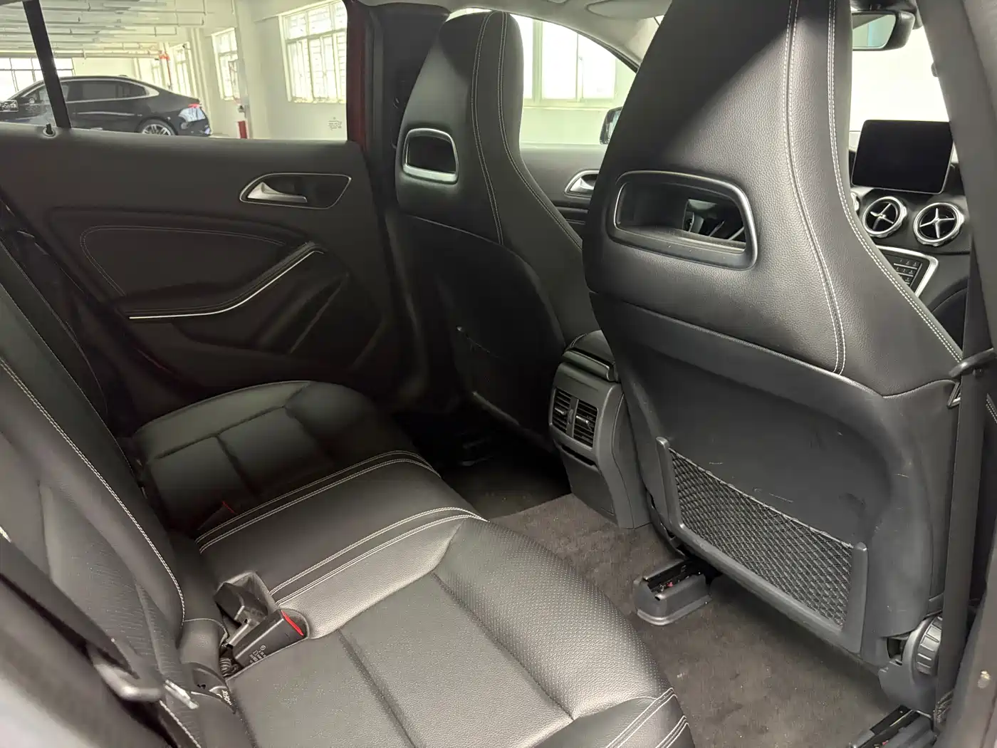 Mercedes-Benz GLA 2018 GLA 220 4MATIC Sport фото 13