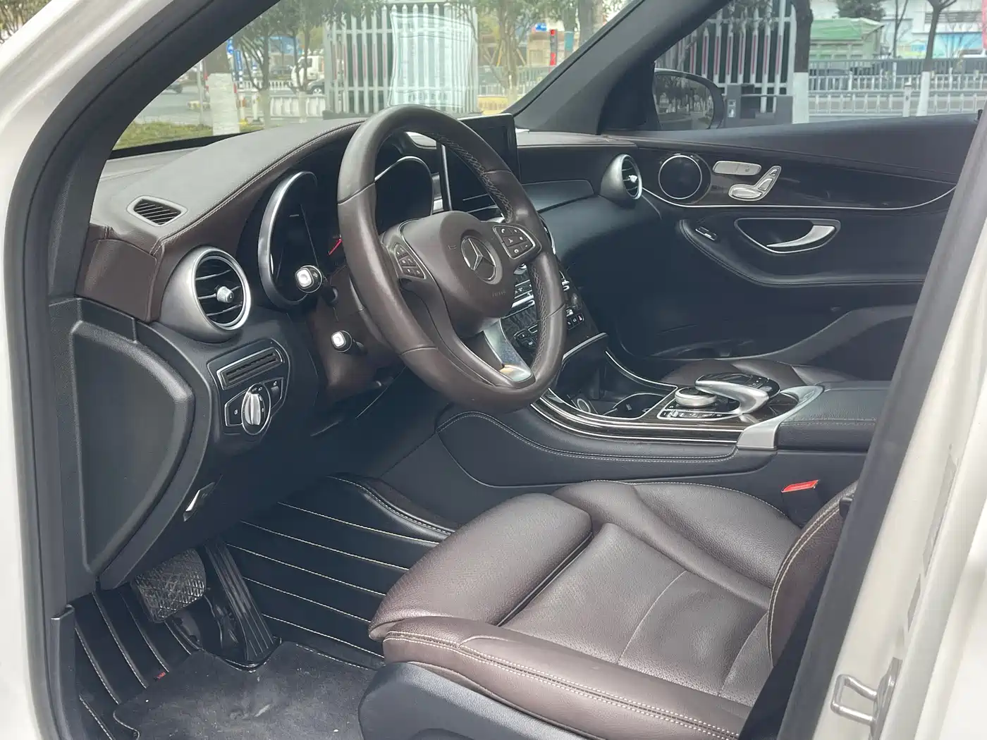 Mercedes-Benz GLC 2017 GLC 260 4MATIC Dynamic фото 8