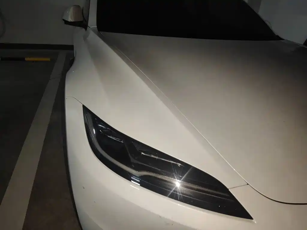 Фото 7 - Tesla Model 3