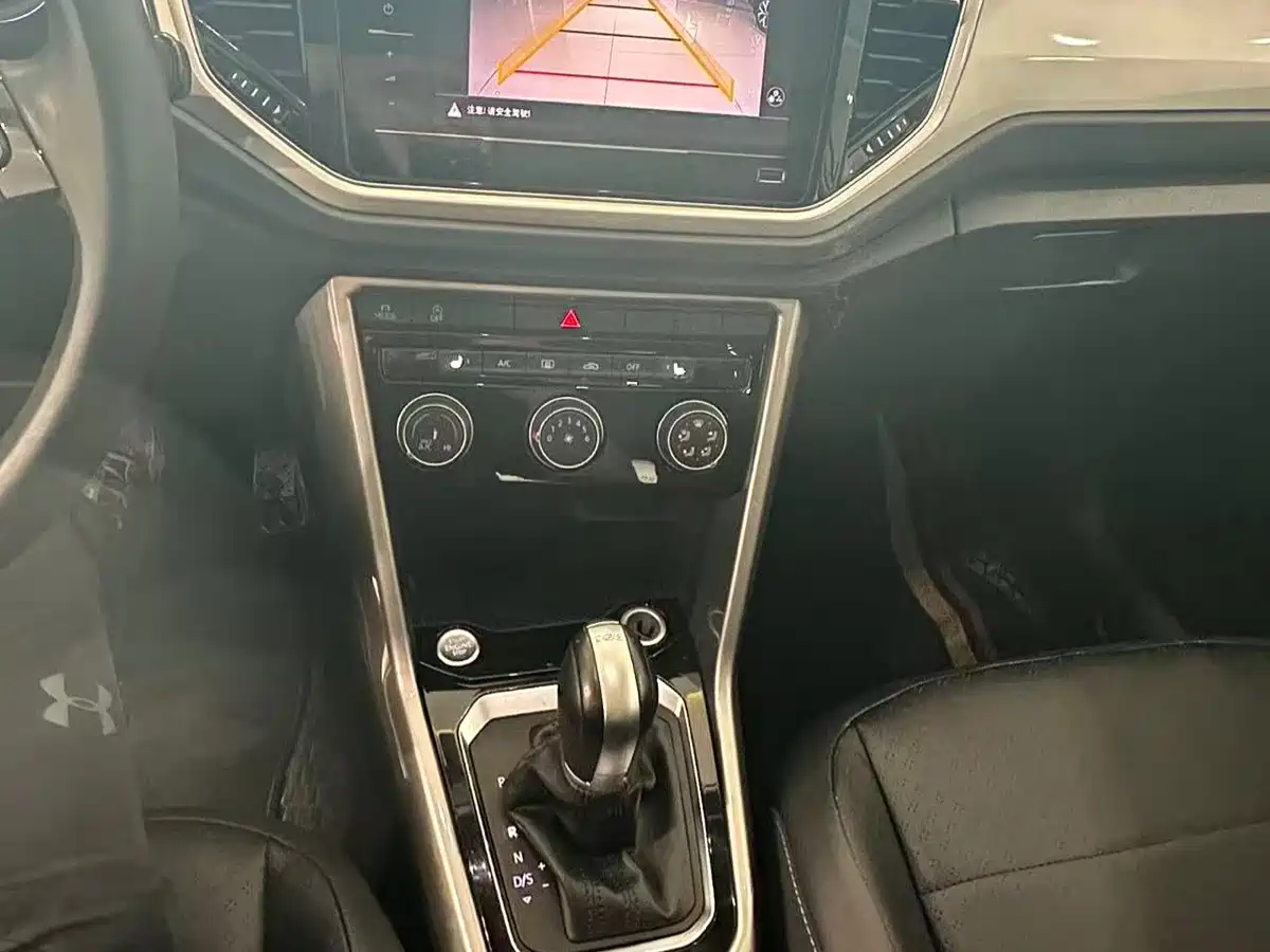 Volkswagen T-ROC 2022 280TSI DSG 2WD Comfort PLUS фото 16