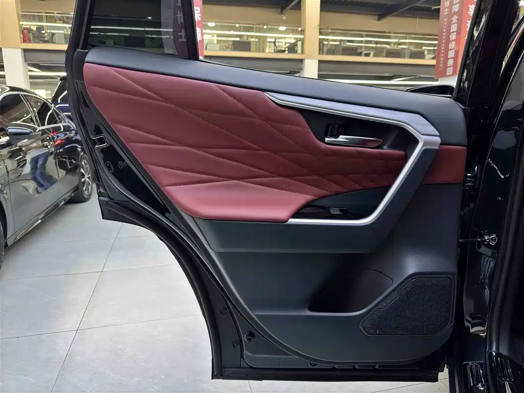 TOYOTA RAV4 RONGFANG