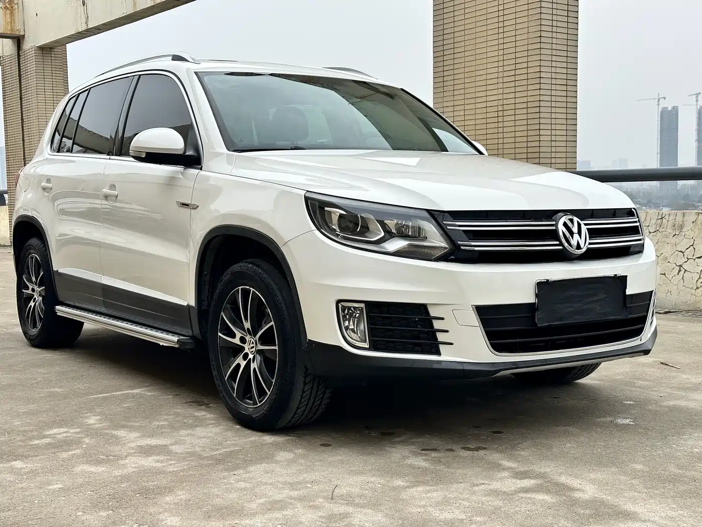 Volkswagen Tiguan 2016 Model 330TSI Automatic 4WD Luxury Edition фото 3