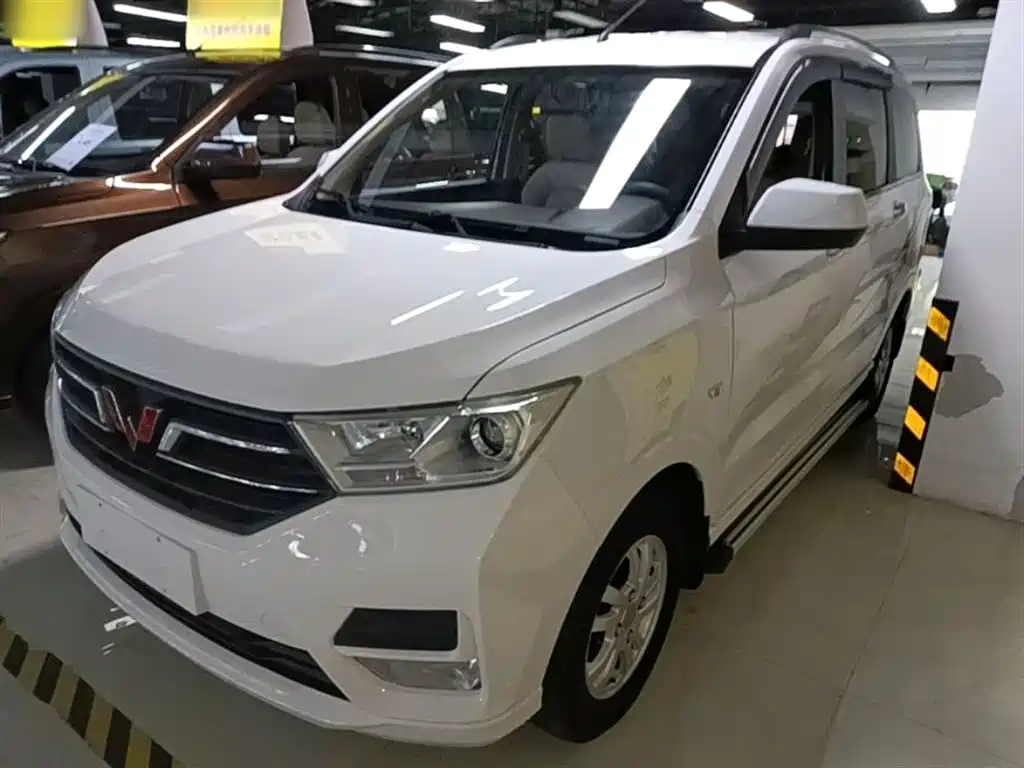 Wuling Motors Wuling Hongguang 2018 1.5L S Comfort L2B