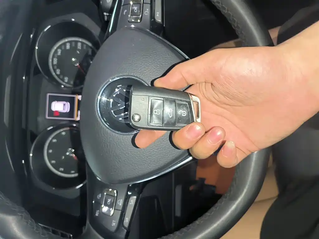 Volkswagen Tiguan L 2018 380TSI Automatic AWD Luxury Edition фото 9