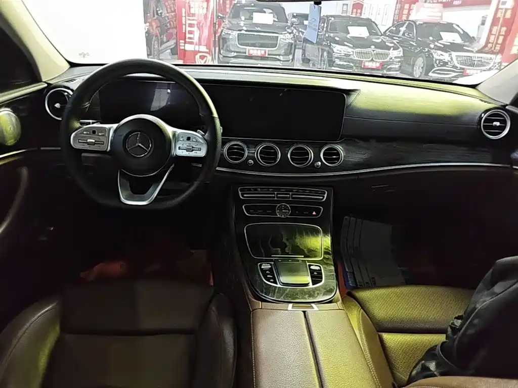 Mercedes-Benz E-Class 2019 E 200 L Sport фото 10