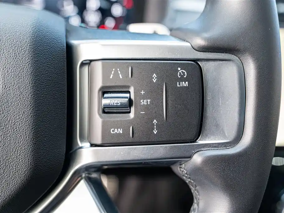 Land Rover Discovery 2023 Facelift 360PS R-Dynamic S фото 22