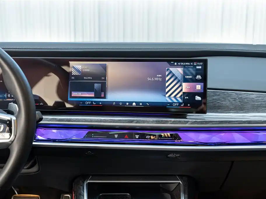 BMW 7 Series 2023 Model 735Li M Sport Package фото 13