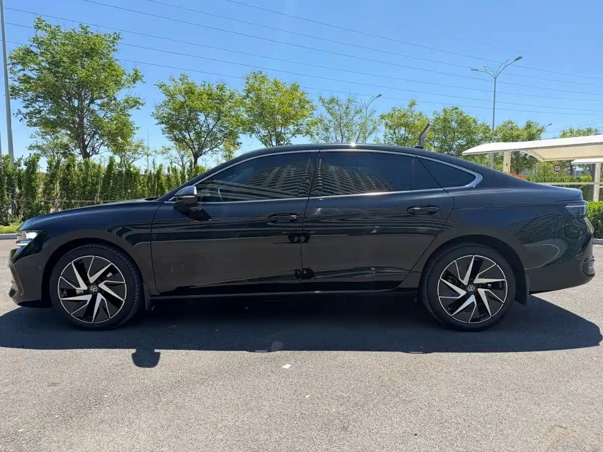Volkswagen Magotan 2024 380TSI DSG Luxury Edition (Daimai Package) фото 4