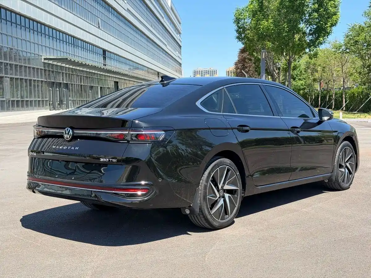 Volkswagen Magotan 2024 380TSI DSG Luxury Edition (Daimai Package) фото 5