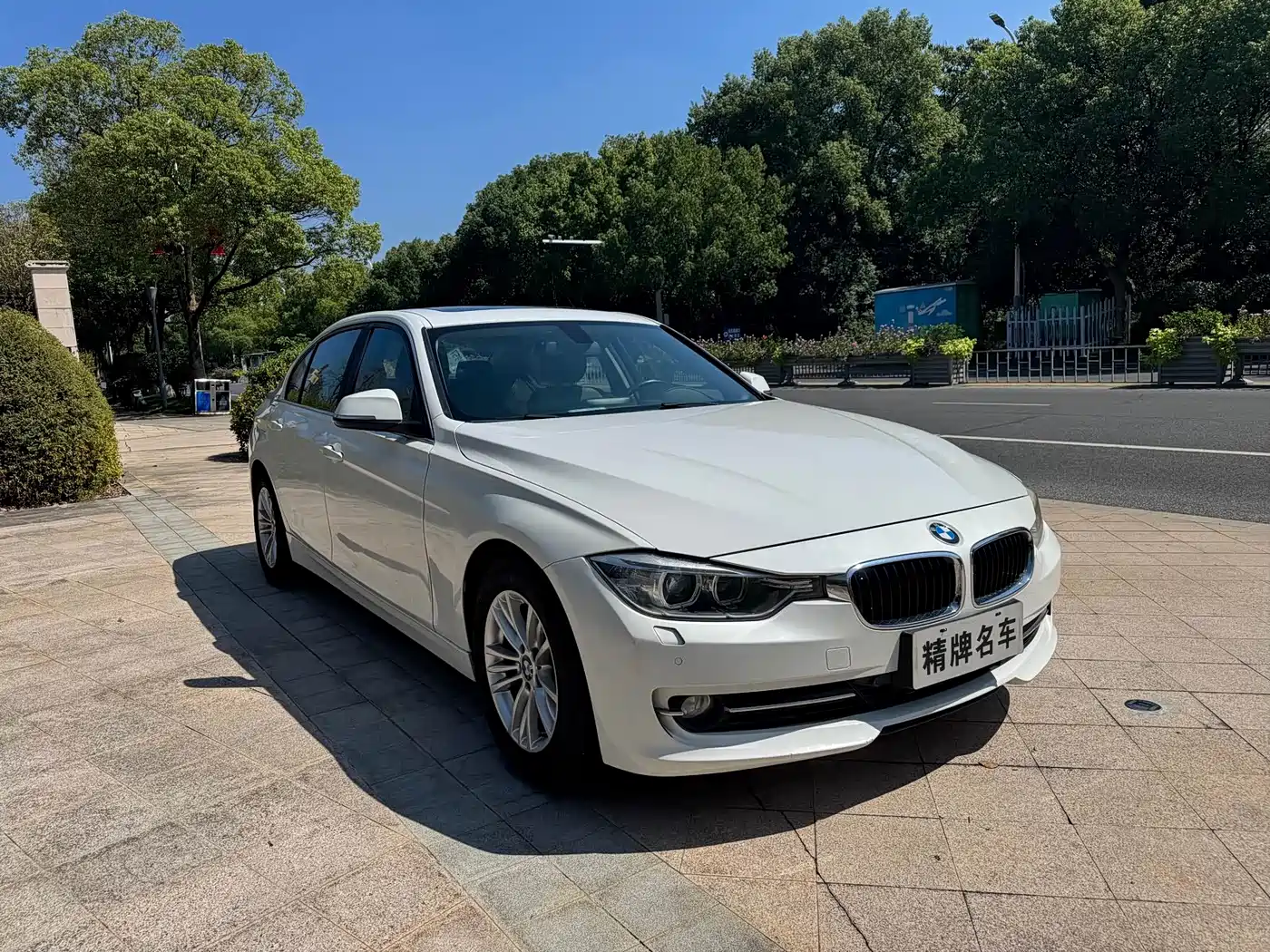 BMW 3 Series 2014 320Li Fashion фото 3