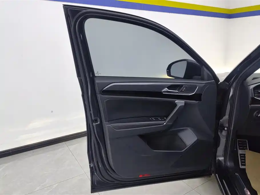 Volkswagen Tayron 2020 380TSI 4WD R-Line Smart Edition фото 7