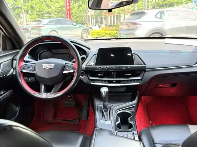 CADILLAC CT4