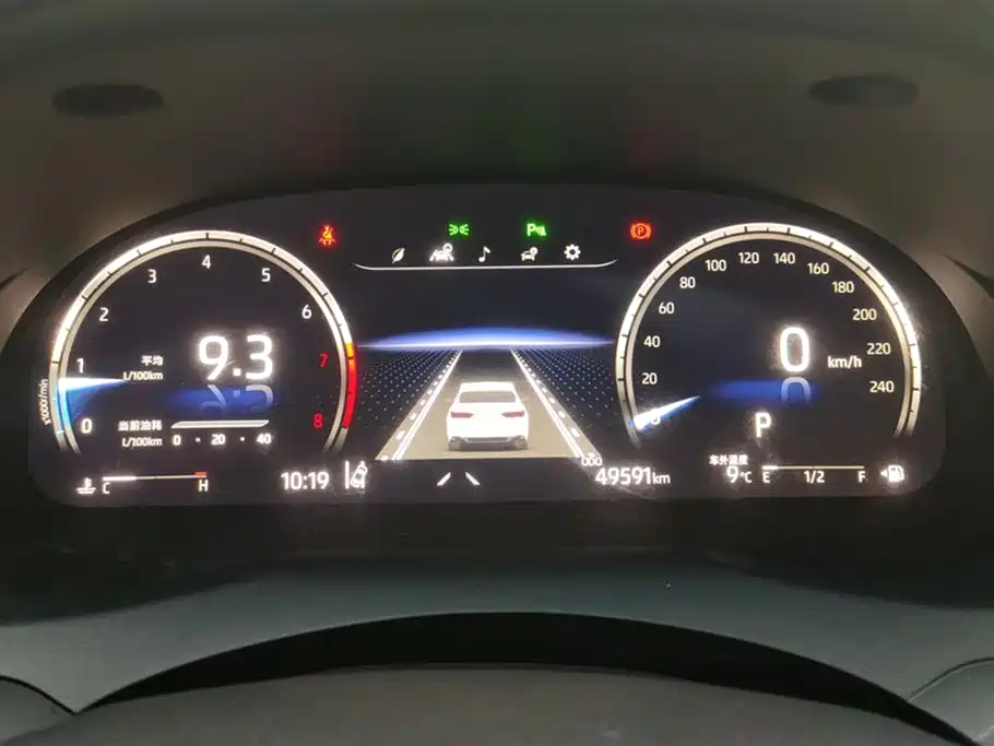 Toyota Camry 2023 2.5G Luxury Edition фото 14