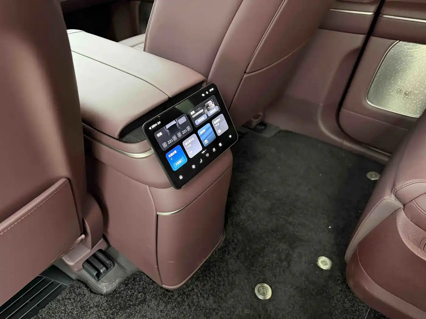 NIO ES8 2025 2025 Model 6-Seat Executive Luxury Edition