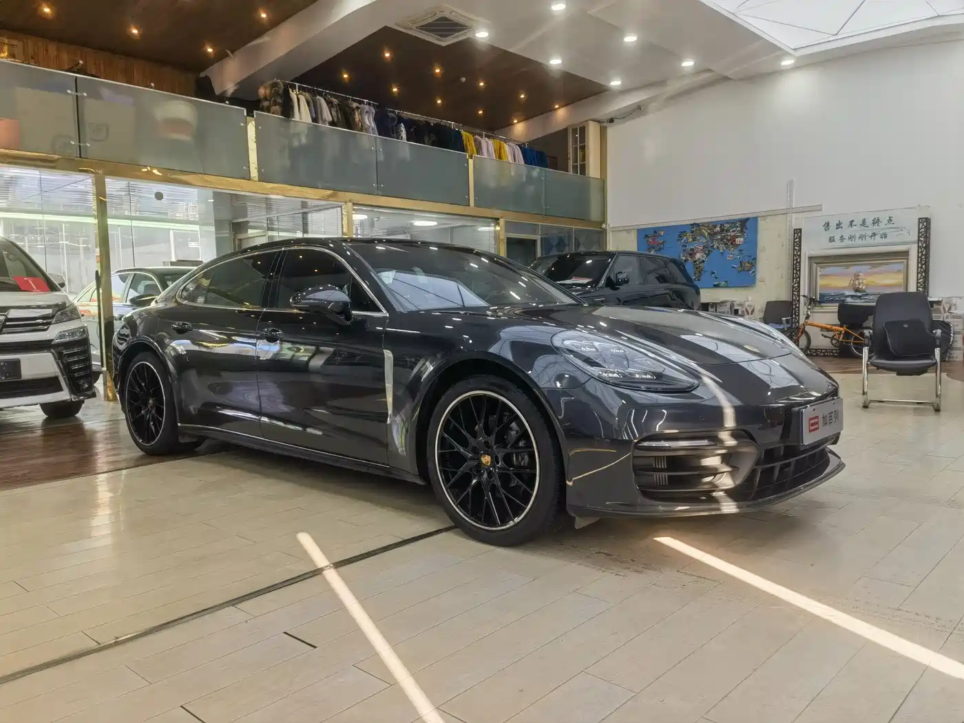 Porsche Panamera 2021 Panamera 4 Executive Long Wheelbase 2.9T фото 3