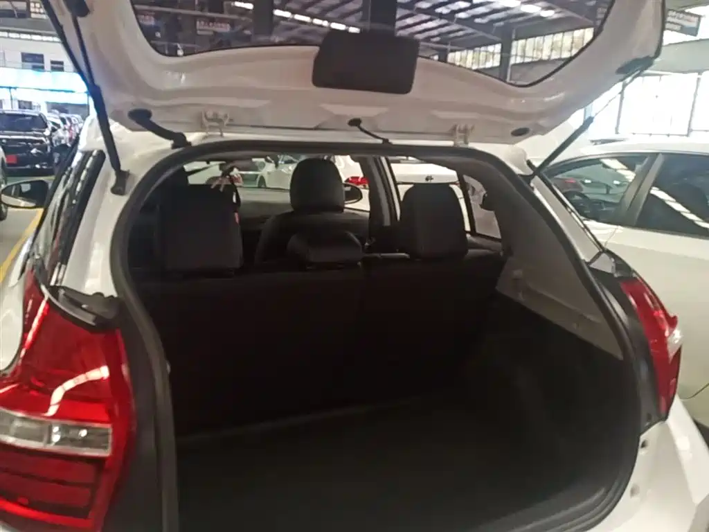 Toyota Vios FS 2017 1.5L CVT Fengchi Edition фото 19