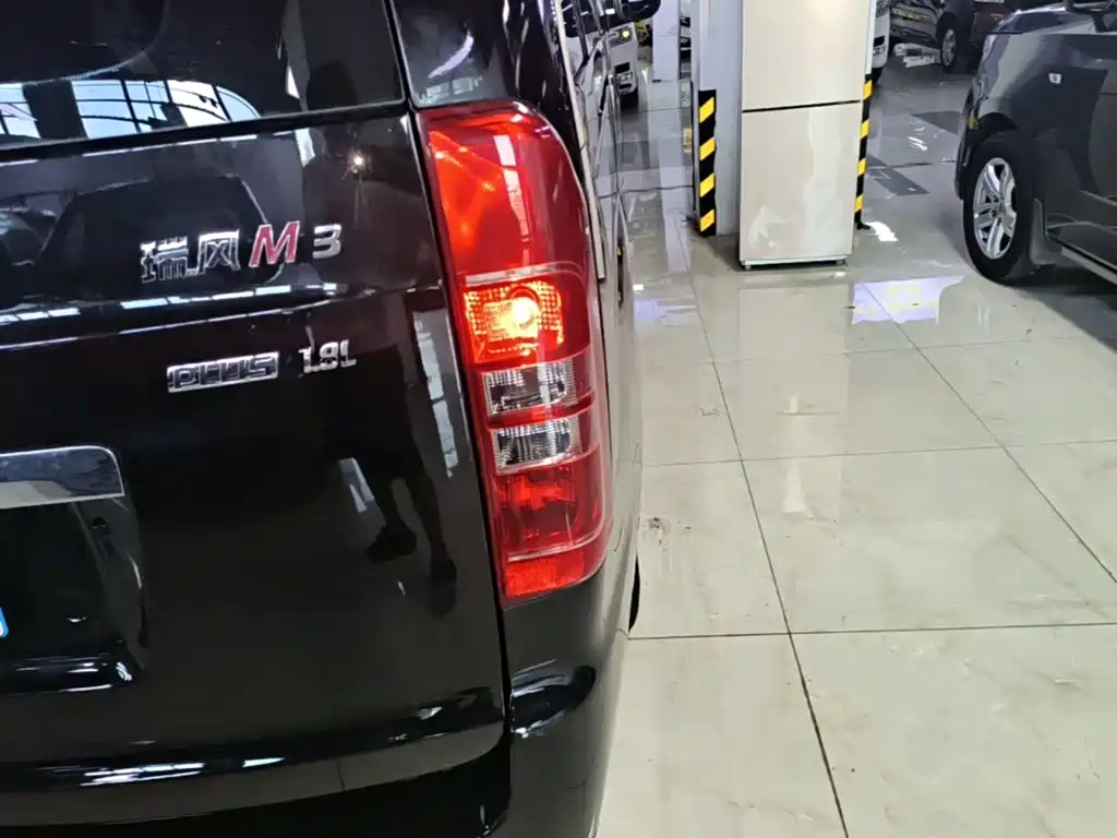Фото 8 - JAC Refine M3