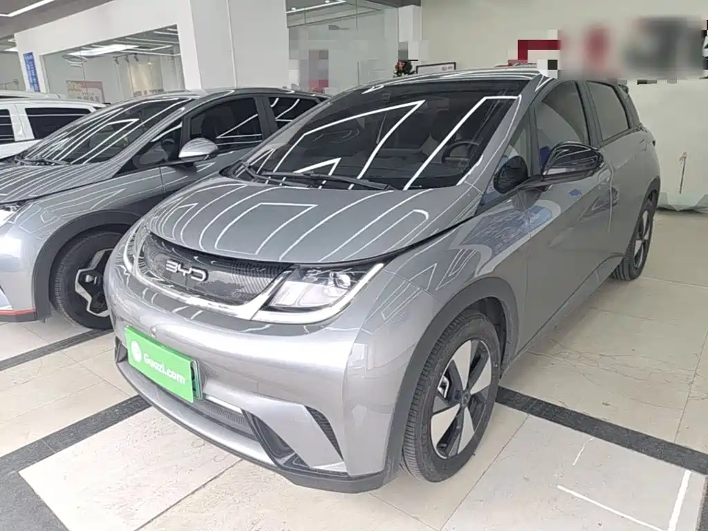 BYD Dolphin 2023