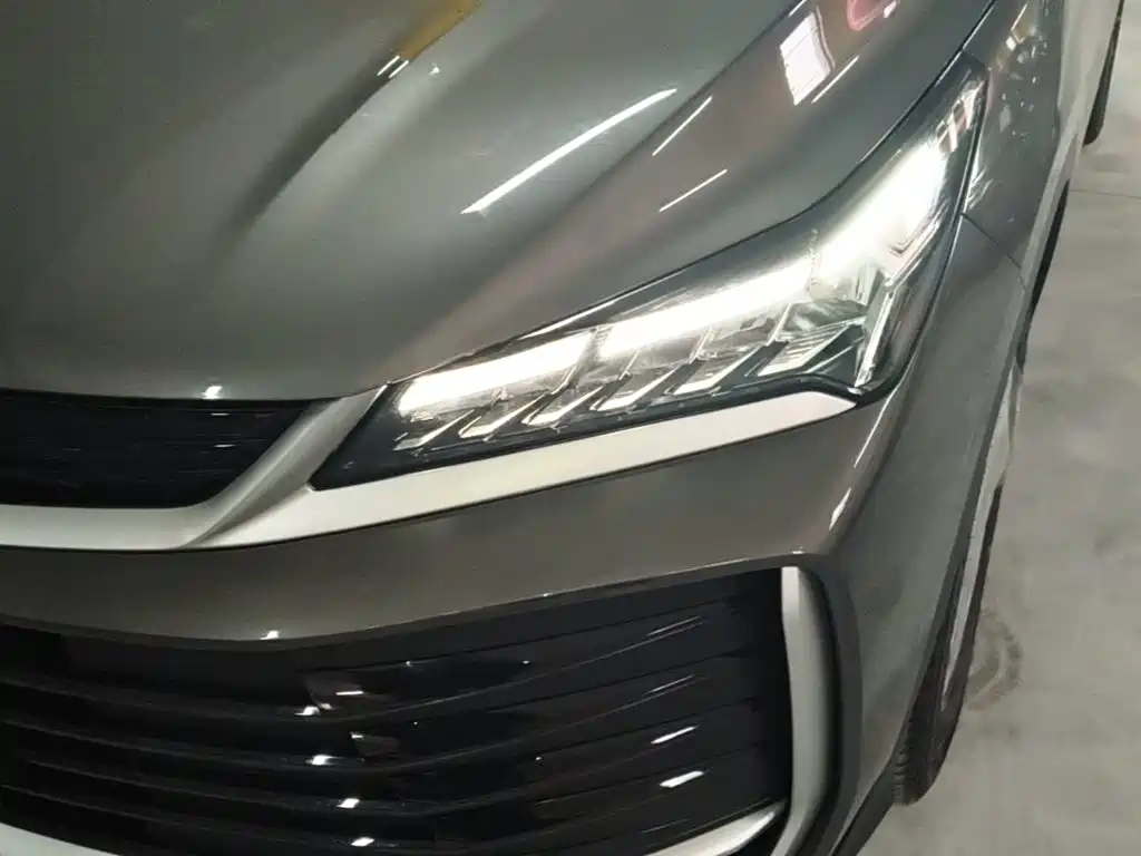 Photo 24 - Geely Coolray