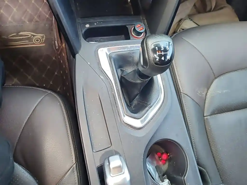 GAC Trumpchi Trumpchi GS4 2015 200T Manual Luxury Edition фото 14