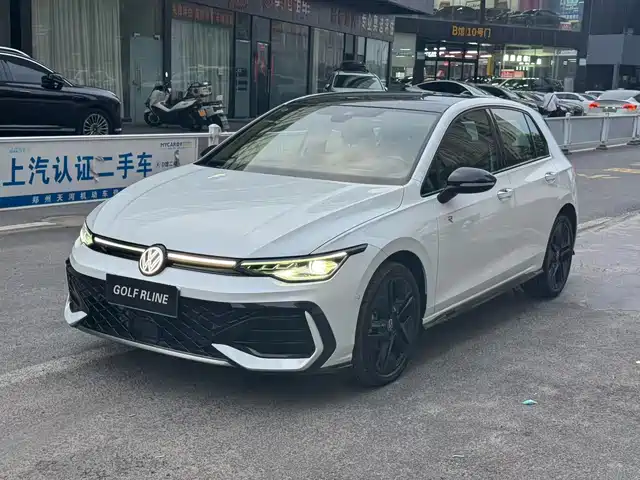 Volkswagen Golf 2025 Facelift 300TSI R-Line