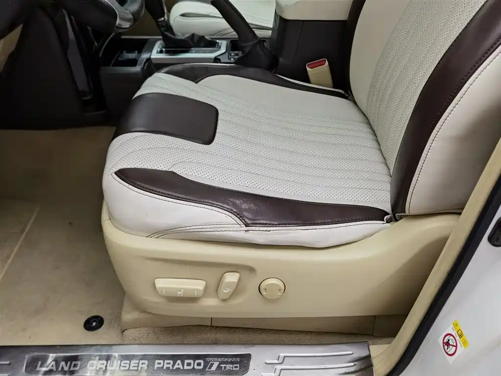 Toyota Prado 2015 2.7L Automatic Standard фото 20