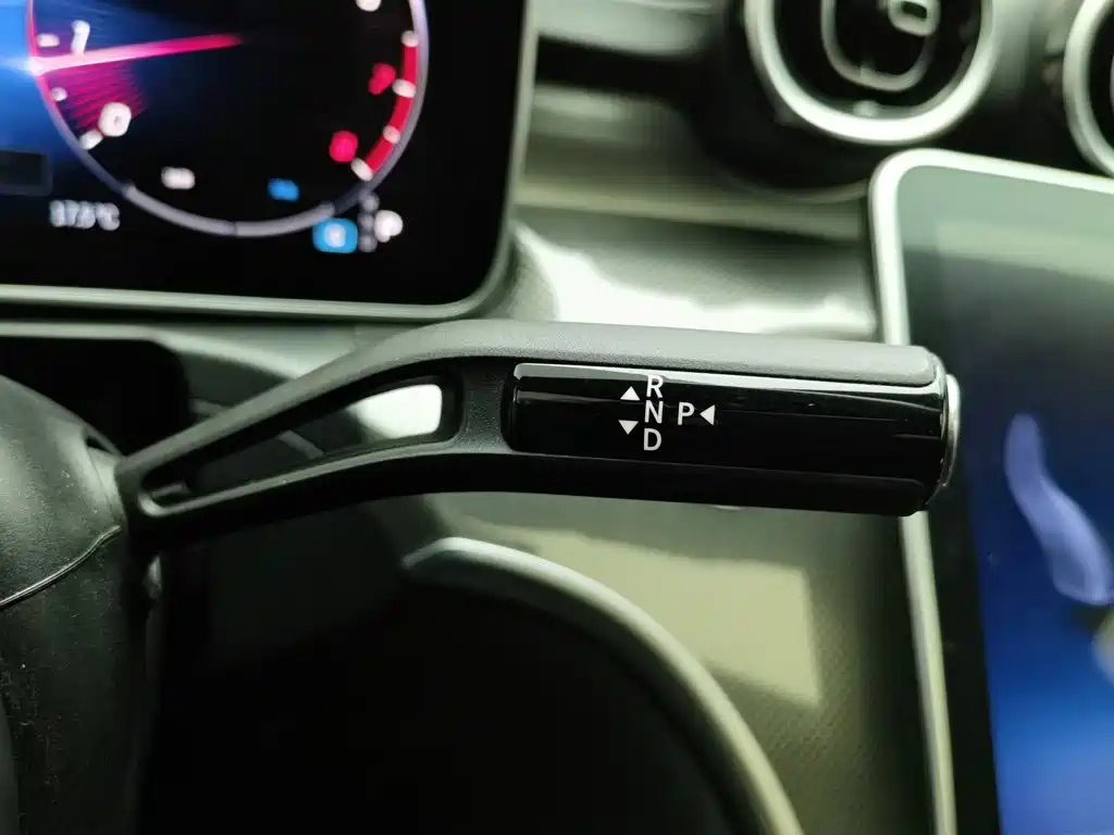 Фото 13 - Mercedes-Benz C-Class