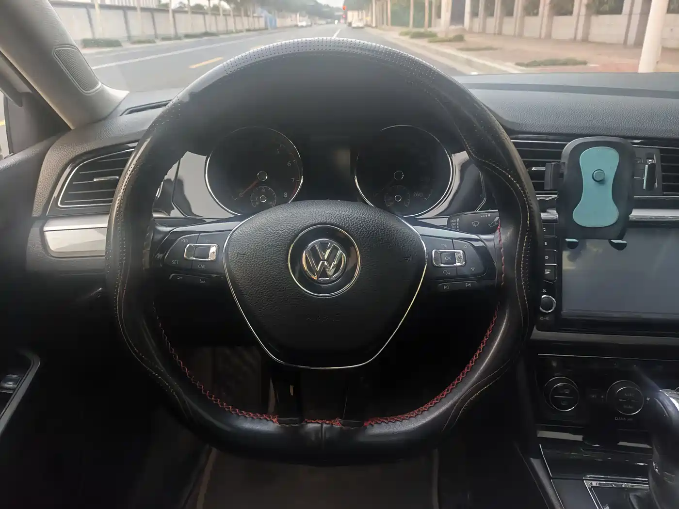 Volkswagen Lamando 2017 280TSI DSG Comfort Edition фото 14