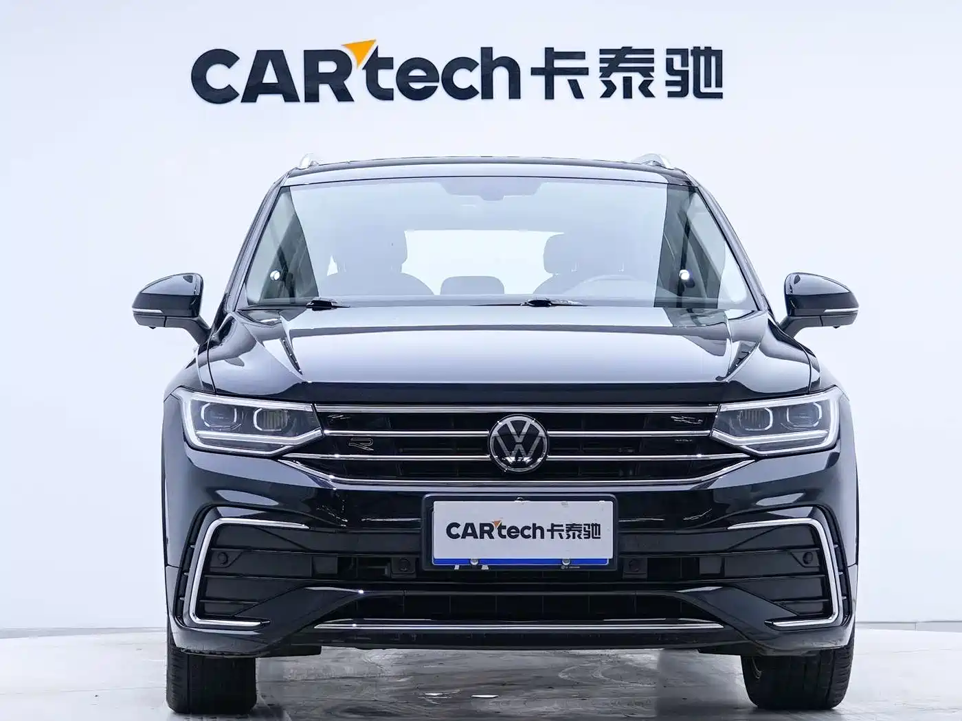 Volkswagen Tiguan L 2024 330TSI Automatic 2WD R-Line Premium Enjoyment Edition фото 5