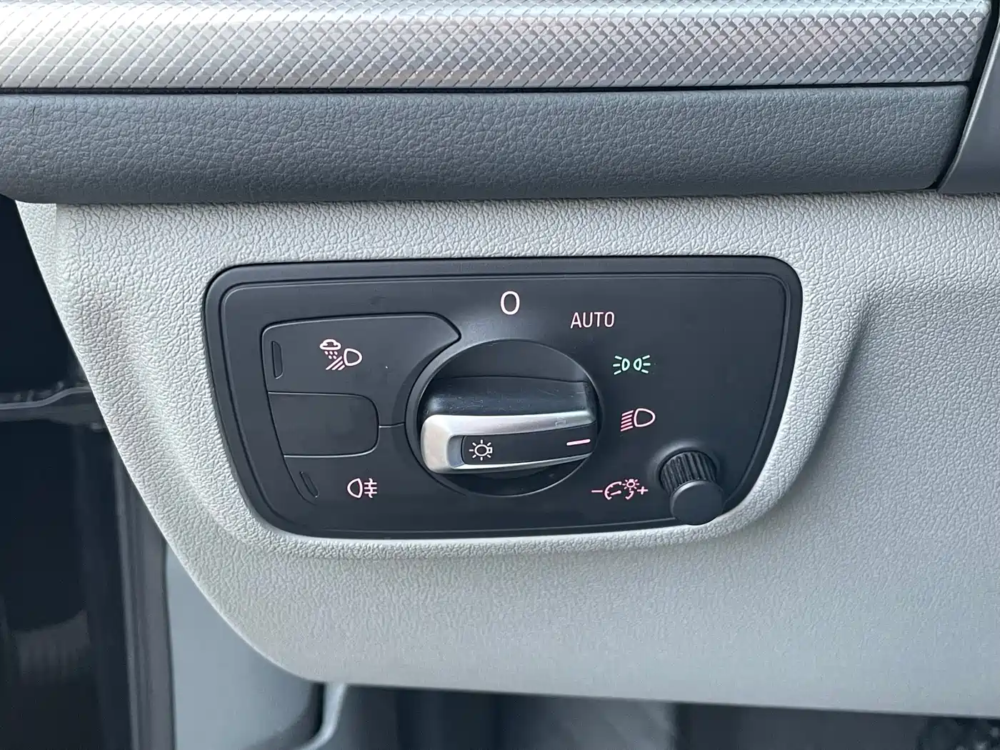 Audi A6L 2012 TFSI Standard фото 12