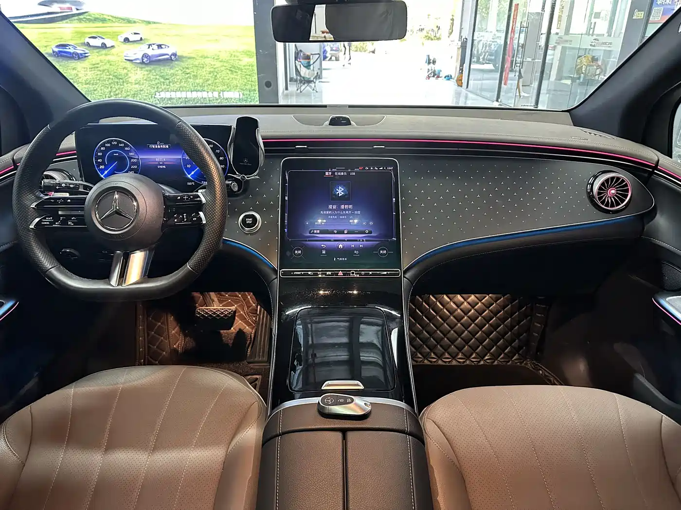 MERCEDES-BENZ EQE SUV