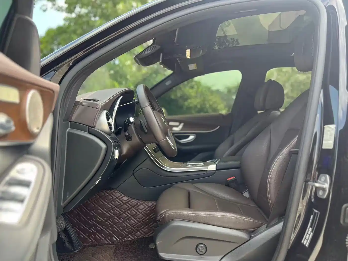 Mercedes-Benz GLC 2022 Model GLC 300 L 4MATIC Dynamic Edition фото 5