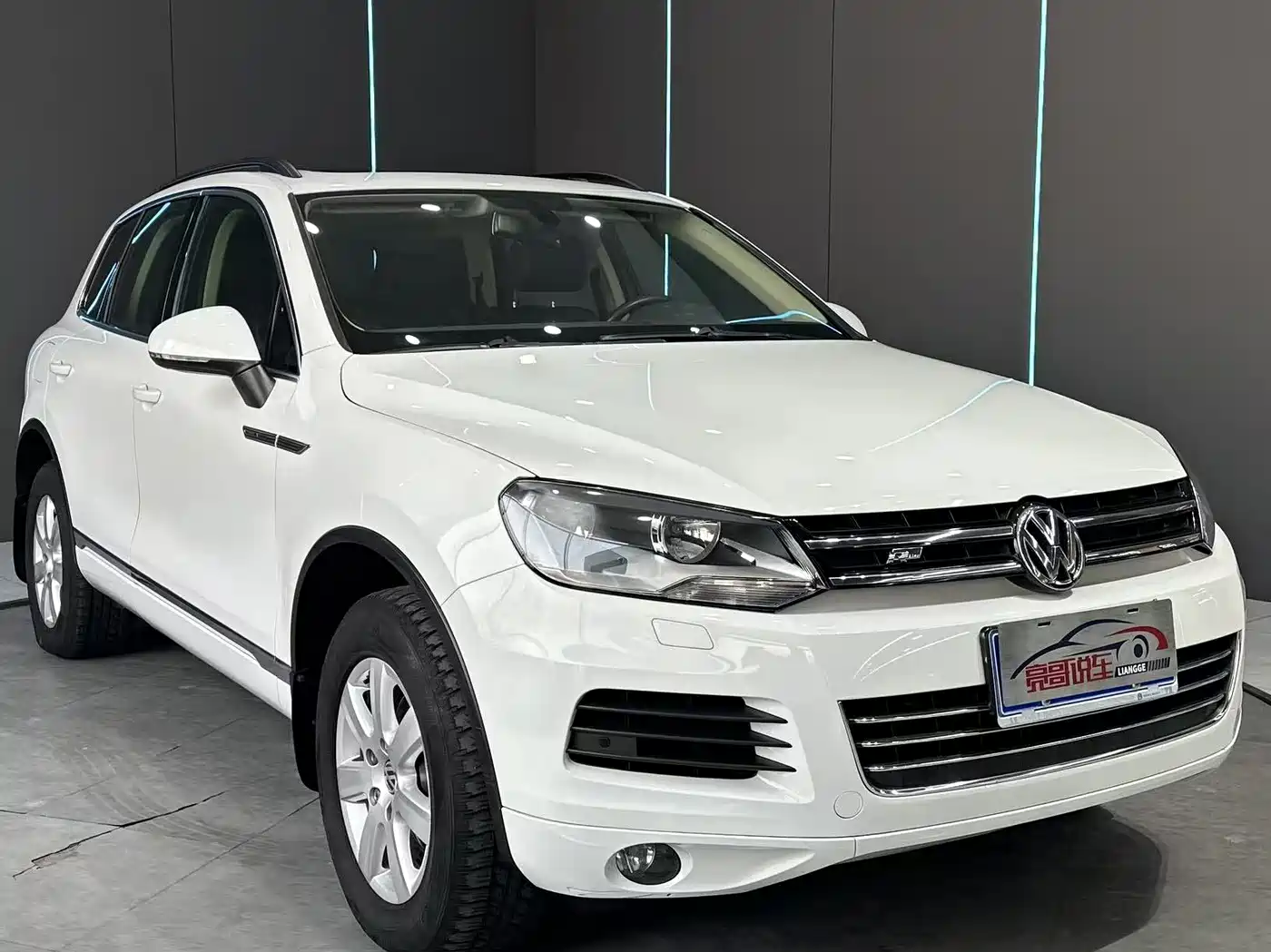 Volkswagen Touareg 2011 3.0TSI Standard фото 3