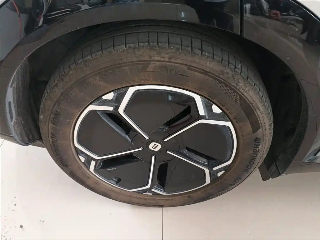 Xiaomi Auto Xiaomi YU7 2025 Extended Range RWD Edition фото 23