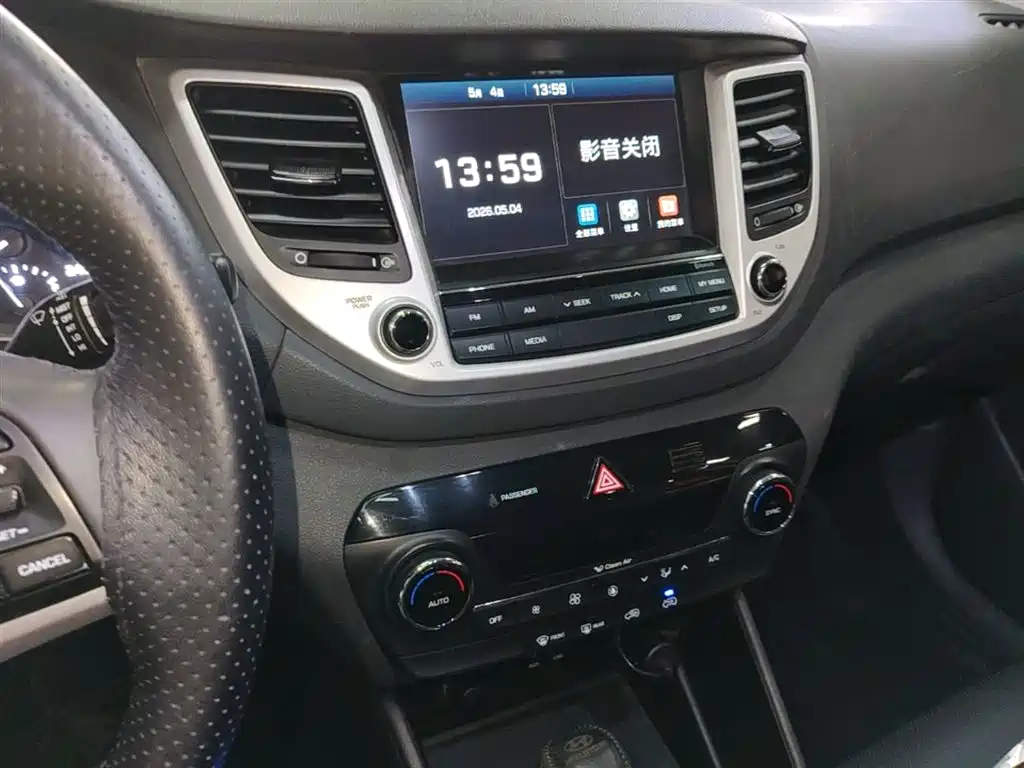 Hyundai Tucson 2015 1.6T Dual Clutch 2WD Smart фото 13